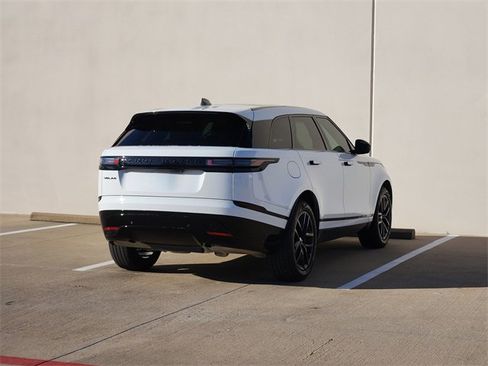 Used 2025 Land Rover Range Rover Velar Dynamic SE image 7