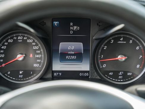 Used 2015 Mercedes-Benz C 300 4MATIC Sedan image 44