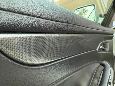 Used 2011 Cadillac CTS AWD Wagon image 38