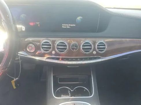 Used 2018 Mercedes-Benz S 450 Sedan image 12