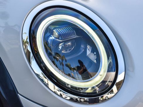 Used 2023 MINI Cooper S image 8