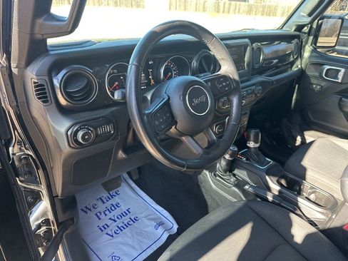 Used 2020 Jeep Wrangler Unlimited Sport image 17