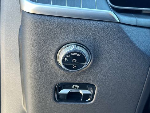 Certified 2026 Mercedes-Benz GLC 350e 4MATIC image 27