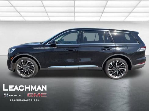 Used 2020 Lincoln Aviator Reserve w/ Equipment Group 202A image 7
