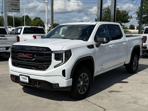 Used 2025 GMC Sierra 1500 AT4 AWD/4WD image 9