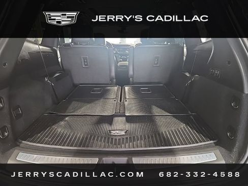 Used 2024 Cadillac XT6 Sport w/ Technology Package AWD/4WD image 11