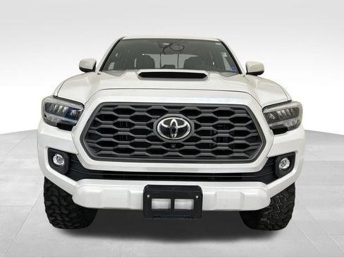 Used 2021 Toyota Tacoma TRD Sport w/ TRD Premium Sport Package image 10