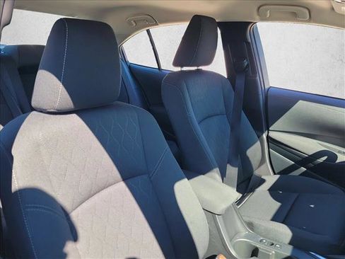 Used 2025 Toyota Corolla LE image 15