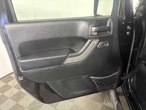 Used 2017 Jeep Wrangler Unlimited Sport w/ Quick Order Package 24S AWD/4WD image 11