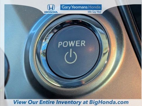 Used 2017 Toyota Prius V Two image 29