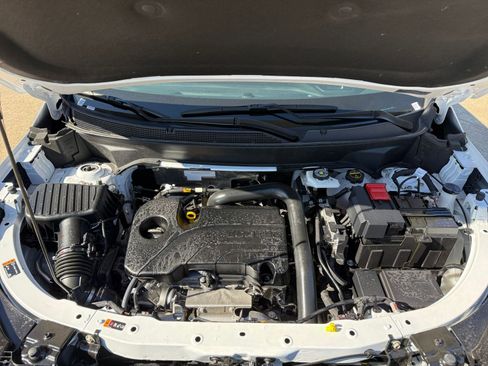 Used 2025 Chevrolet Equinox LT image 32