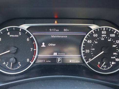 Used 2024 Nissan Sentra SV FWD image 9