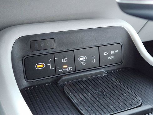 New 2026 Hyundai Kona SEL Sport FWD image 17