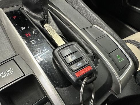 Used 2020 Honda Civic LX image 24