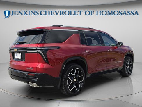 New 2026 Chevrolet Traverse High Country FWD image 5