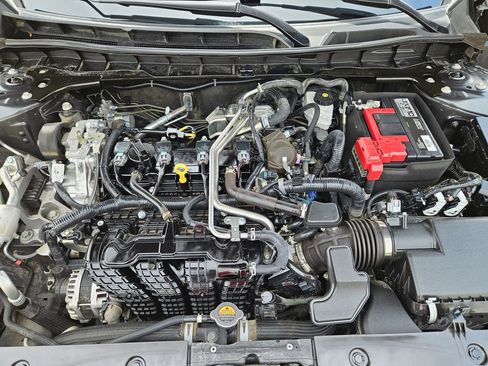 Used 2023 Nissan Altima 2.5 SR FWD image 34