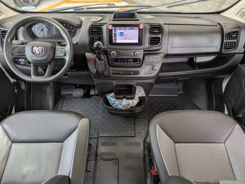 Used 2024 RAM ProMaster 2500 w/ Convenience Group FWD image 15