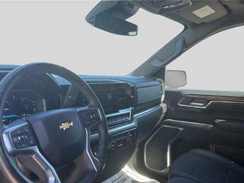 Used 2023 Chevrolet Silverado 1500 LT image 15