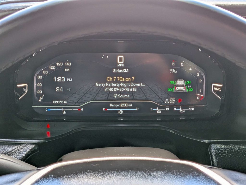 Used 2024 GMC Yukon Denali AWD/4WD image 34
