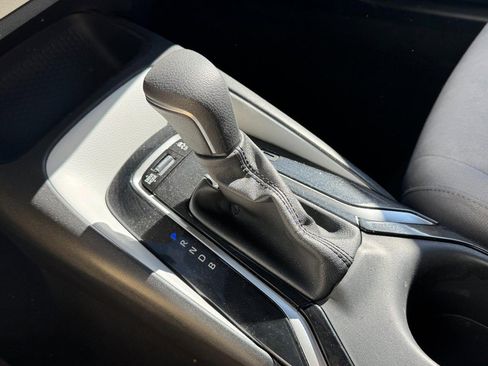 Used 2024 Toyota Corolla SE image 19