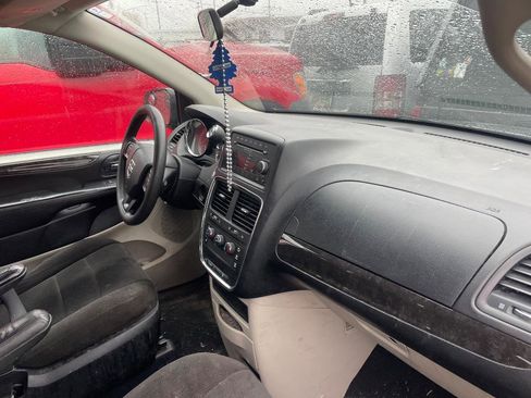 Used 2013 Dodge Grand Caravan American Value Package image 11