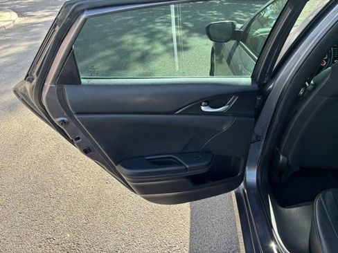 Used 2019 Honda Civic Sport image 21