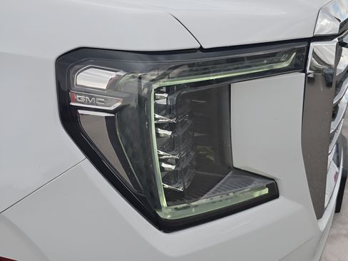 Used 2021 GMC Yukon SLT AWD/4WD image 10