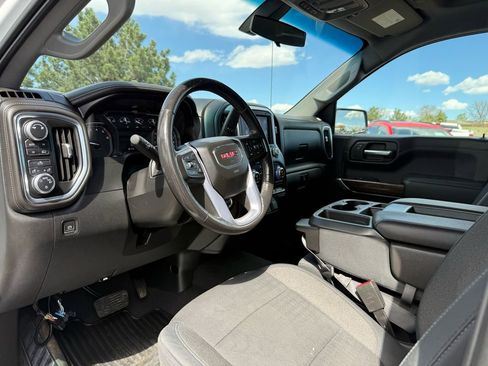 Used 2019 GMC Sierra 1500 SLE AWD/4WD image 18