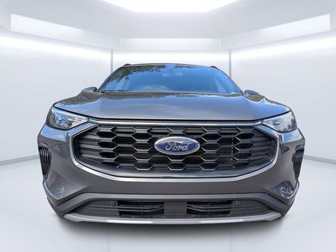 Used 2025 Ford Escape ST-Line image 8