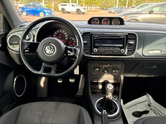 Used 2012 Volkswagen Beetle 2.0T FWD image 20
