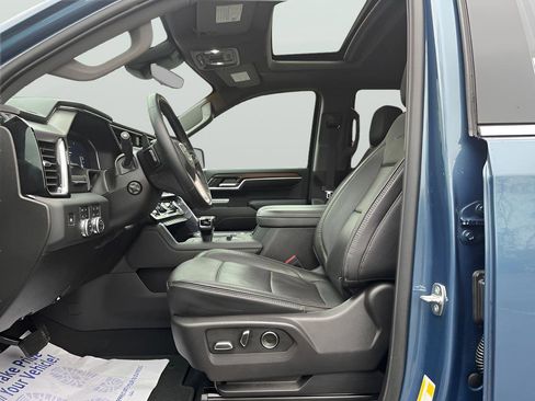 Used 2024 GMC Sierra 1500 Denali w/ Denali Reserve Package image 17
