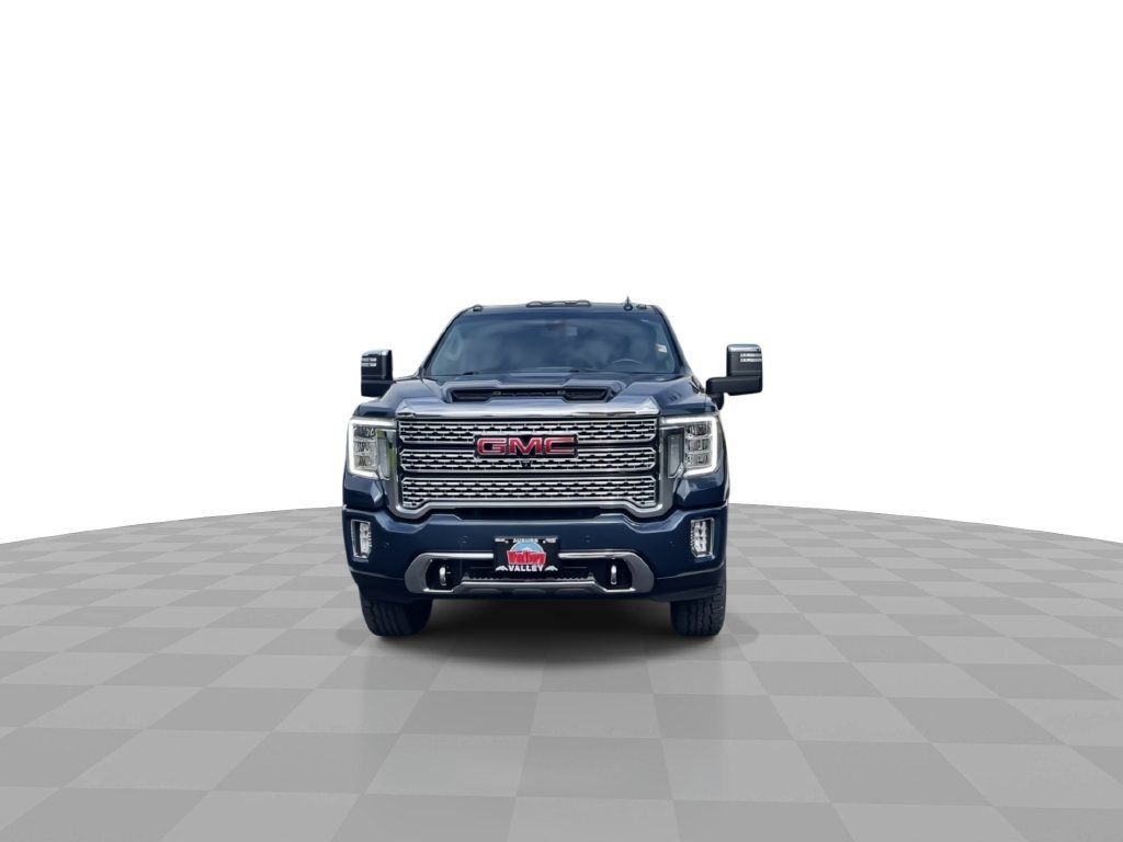 Used 2022 GMC Sierra 2500 Denali AWD/4WD image 3