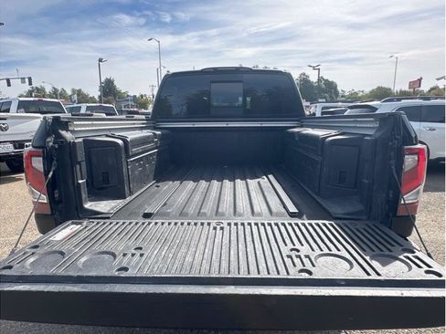 Used 2020 Nissan Titan Platinum Reserve w/ Moonroof Package AWD/4WD image 7