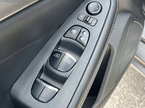 Used 2019 Nissan Maxima 3.5 SL w/ Floor Mat Group FWD image 28