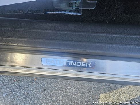 Used 2014 Nissan Pathfinder Platinum w/ Platinum Premium Package image 19