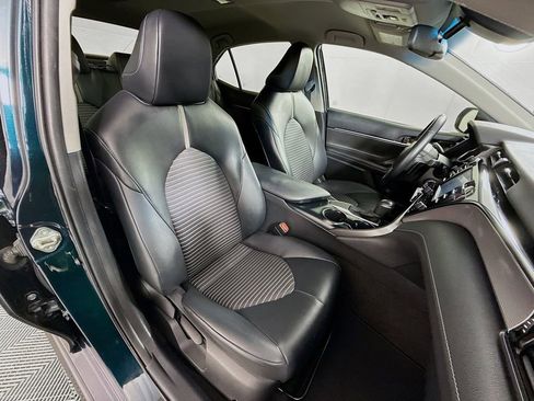 Used 2020 Toyota Camry SE image 27