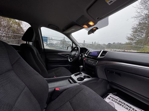 Used 2018 Honda Pilot EX image 15