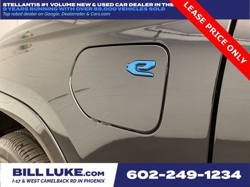 New 2025 Jeep Grand Cherokee Overland w/ Luxury Tech Group IV image 12