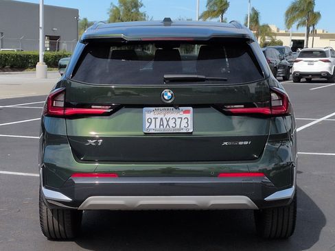 Used 2025 BMW X1 xDrive28i w/ Premium Package image 9
