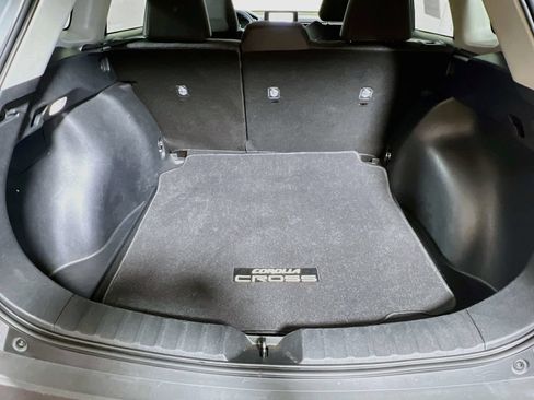 Certified 2025 Toyota Corolla Cross LE FWD image 22