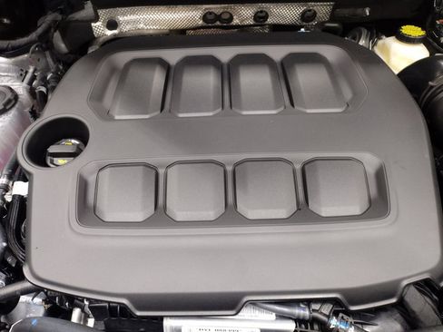 New 2026 Volkswagen Tiguan SE image 6