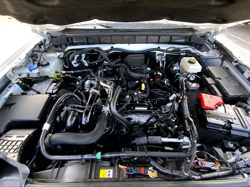 Used 2024 Ford Bronco Outer Banks image 27