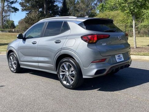 Used 2023 Buick Encore GX Select w/ Sport Touring Package FWD image 9