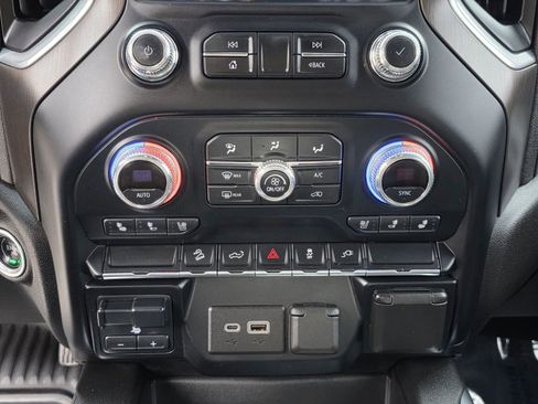 Used 2021 GMC Sierra 3500 AT4 w/ Gooseneck/5TH Wheel Package image 18