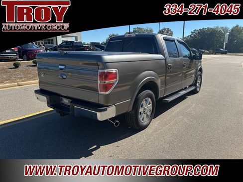 Used 2014 Ford F150 Lariat w/ Lariat Chrome Package image 5