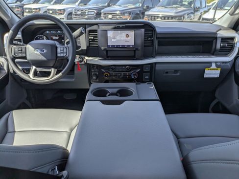 New 2025 Ford F550 4x4 Regular Cab Super Duty image 14