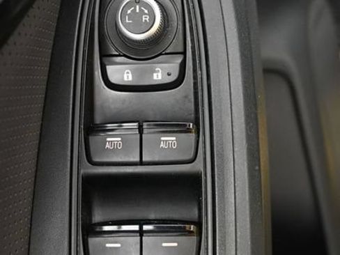 Used 2021 Subaru Crosstrek 2.5i Sport AWD/4WD image 7