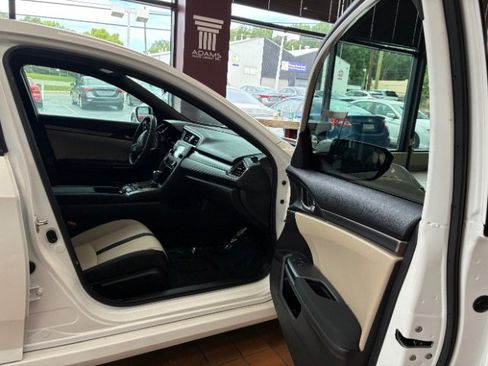 Used 2018 Honda Civic LX image 33