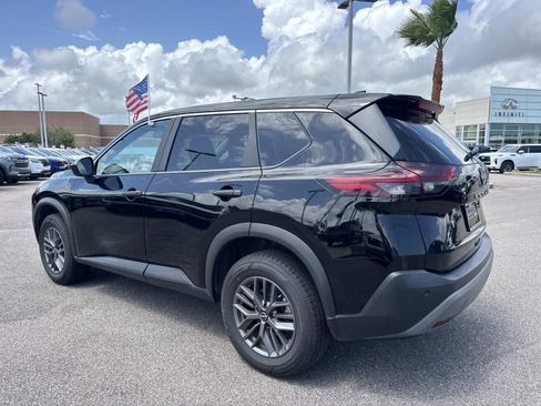 Used 2023 Nissan Rogue S FWD image 7