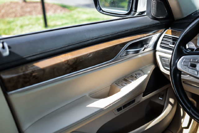 Used 2017 BMW 740i RWD image 34